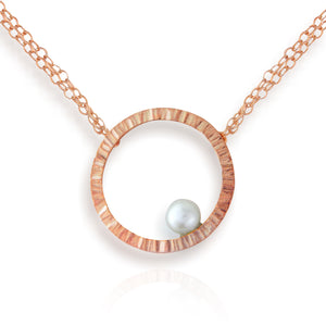 Medium Cylch 9ct Rose Gold Pendant with Pearl